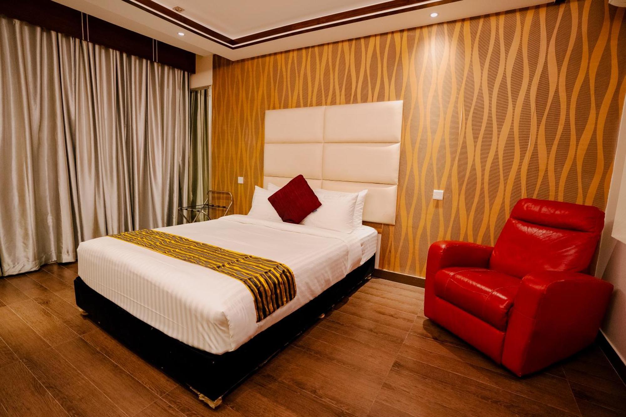 Royal Residence Dhaka Buitenkant foto